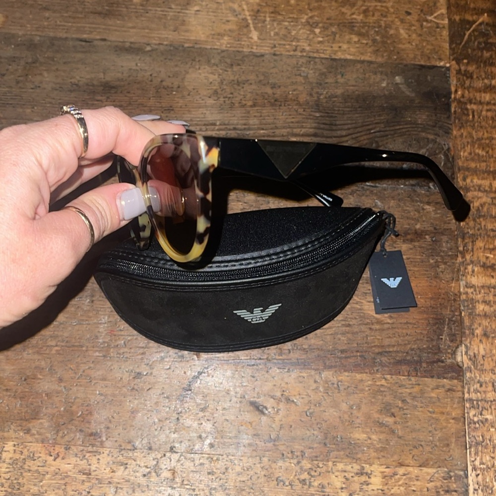 Tortoise Shell Sunglasses - Picture 7 of 12